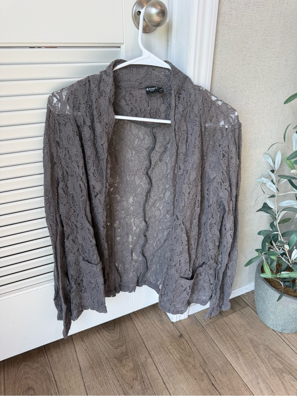 Lace Open-Front Camisole Cardigan in Taupe Gray